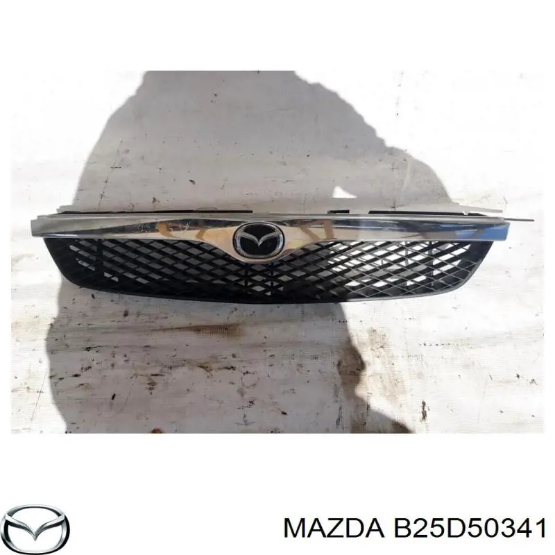 Купити B25D50341 Mazda Кронштейн бампера заднього, правий