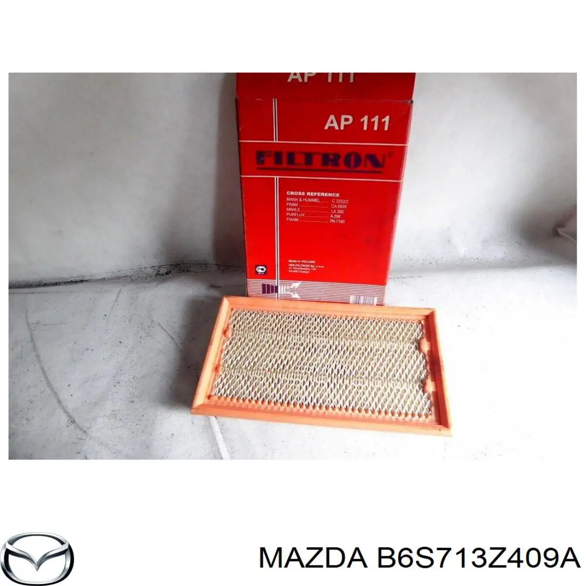 Повітряний фільтр B6S713Z409A Mazda