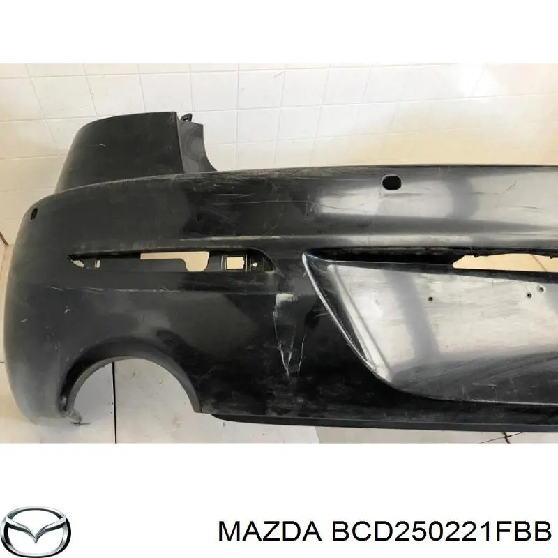 BCD250221FBB Mazda Буфер (бампер) задній