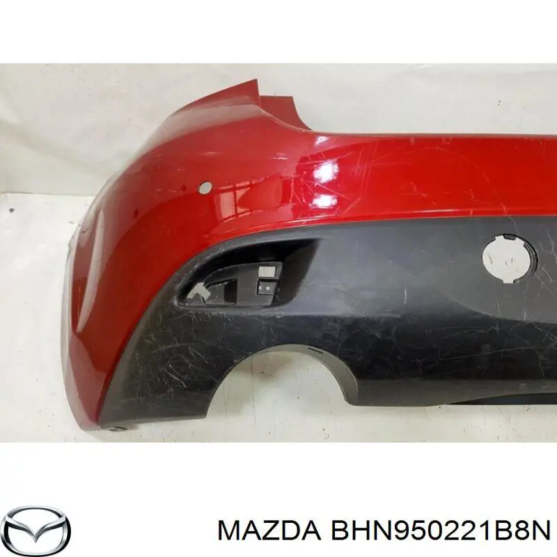 Задній бампер BHN950221B8N Mazda
