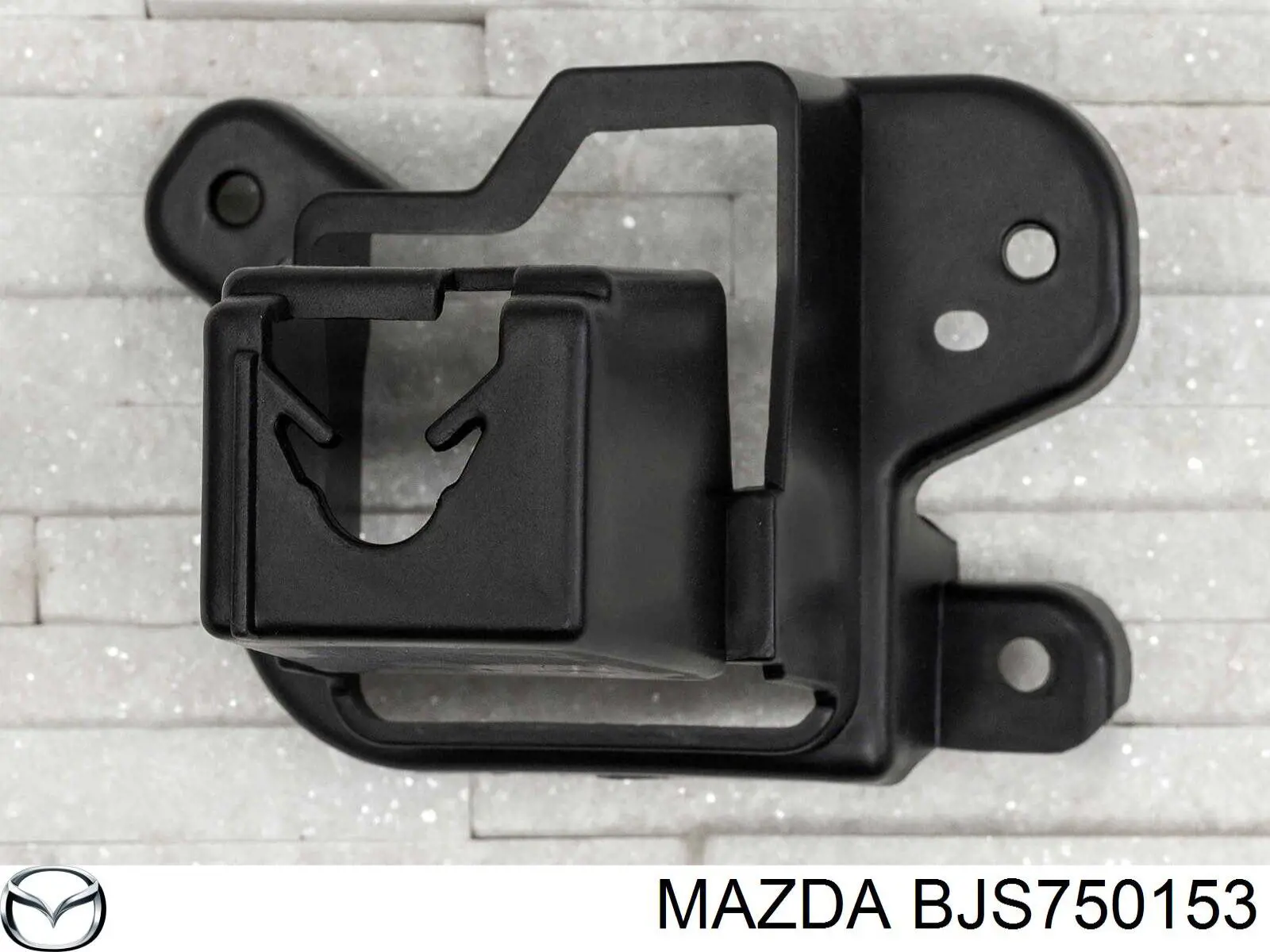 BJS750153 Mazda кронштейн решітки радіатора