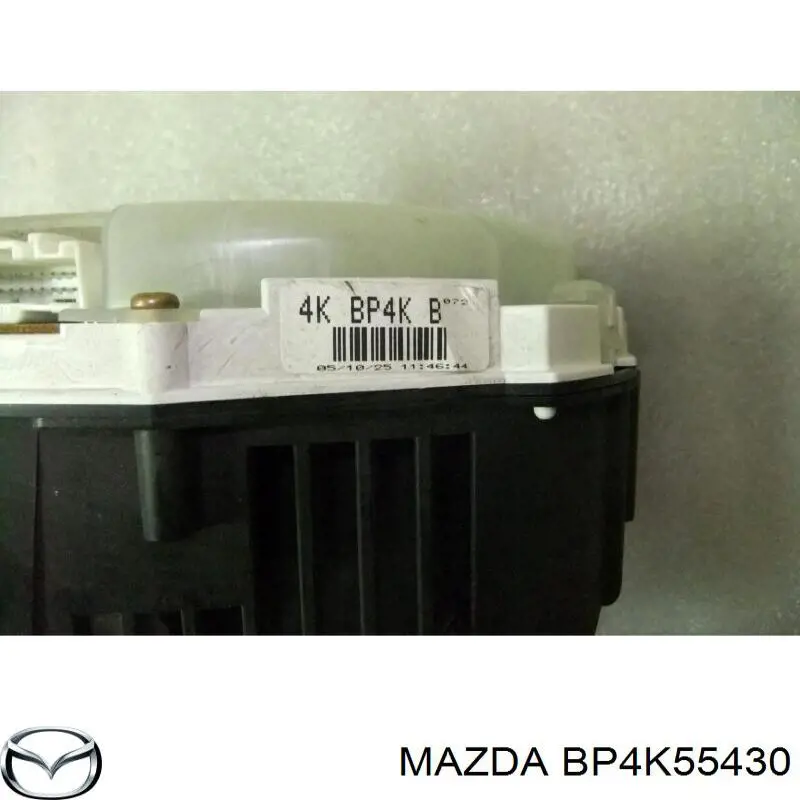 Приладова дошка-щиток приладів Mazda 3 (BK14) (Мазда 3)