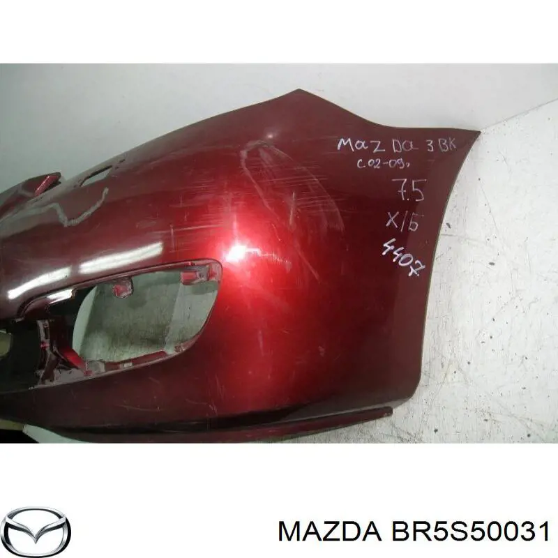 Передній бампер на Mazda 2 DY