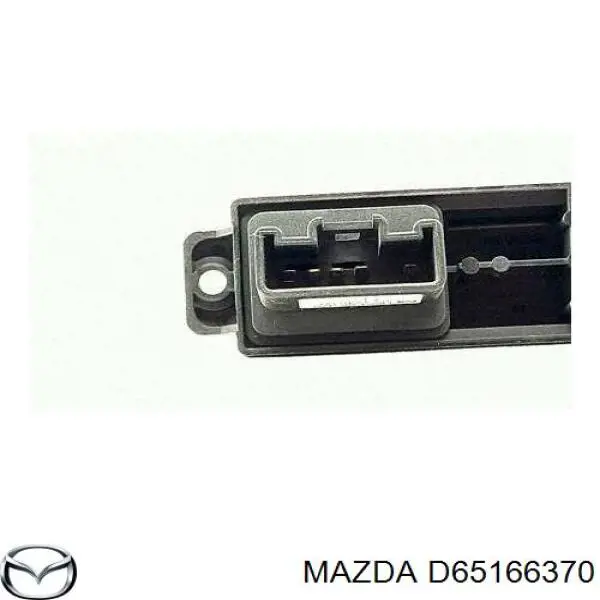 Кнопка вмикання двигуна склопідіймача передня права Mazda D65166370