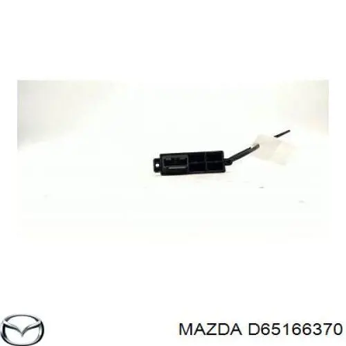 D65166370 Mazda Кнопка підйомника переднього правого скла