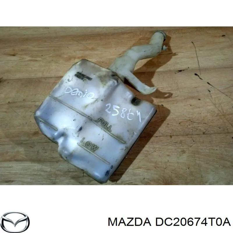 Бачок омивача лобового скла Mazda Demio хетчбек (DW) (1998 - 2003) ціна, від 322.60 USD