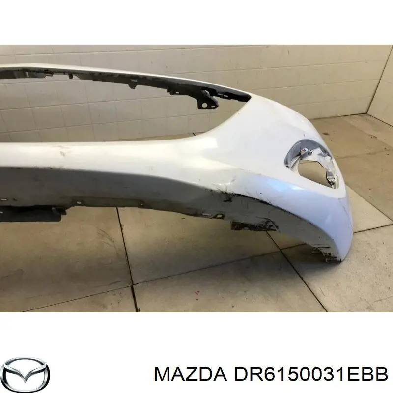 Купити DR6150031EBB Mazda Буфер (бампер) передній