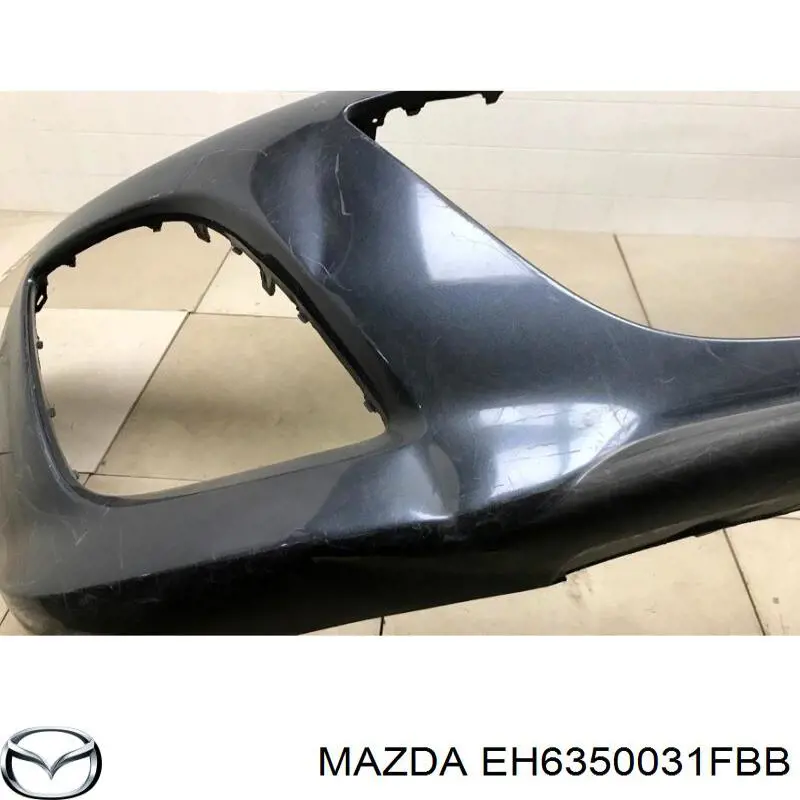 Передній бампер EH6350031FBB Mazda