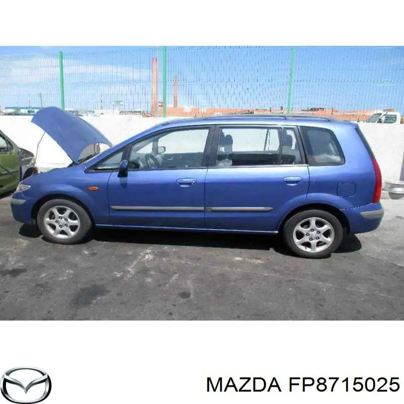 Купити FP8715025A Mazda Дифузор радіатора охолодження, в зборі з двигуном і крильчаткою