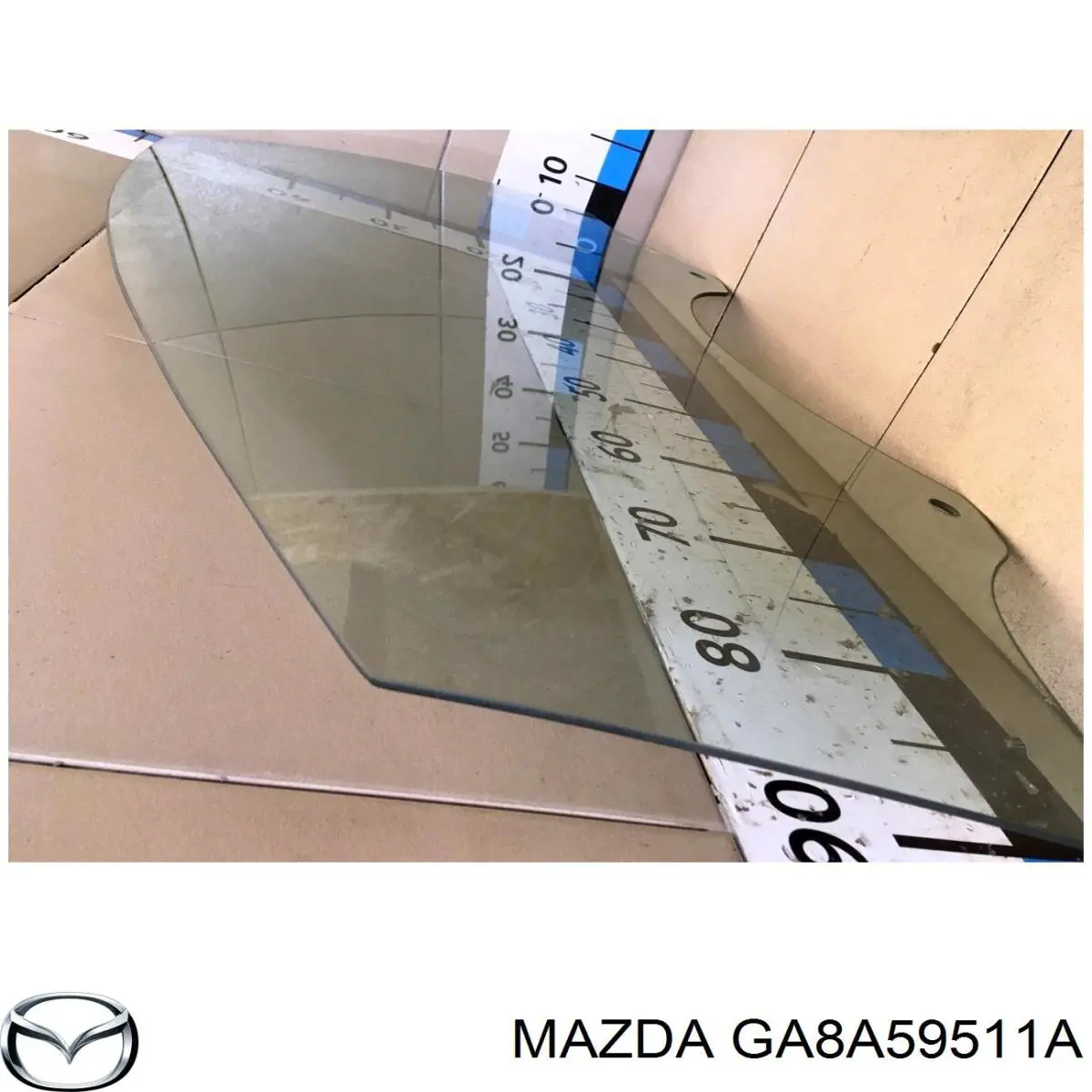 Купити GA8A59511A Mazda Скло та ущільнювачі скла вітрового правого/лівого