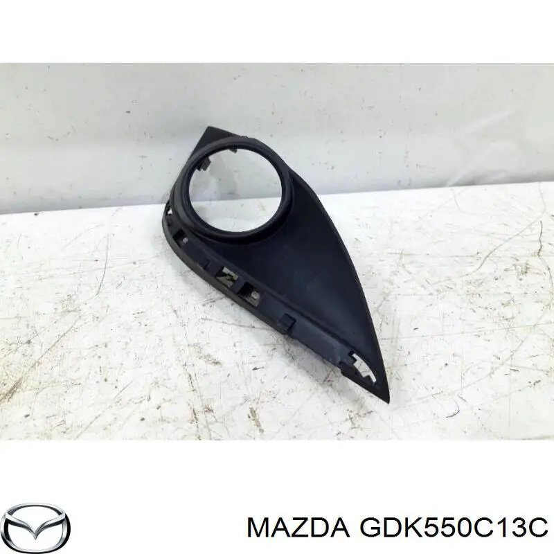 Купити GDK550C13C Mazda Заглушка/ решітка протитуманних фар бампера переднього, права