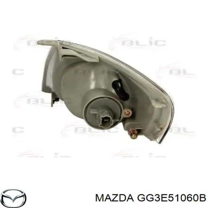 GG3E51060B Mazda Поворотник правий