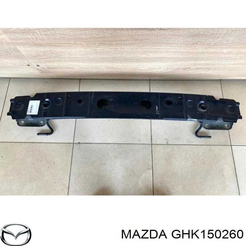 GHK150260 Mazda Шина бампера заднього