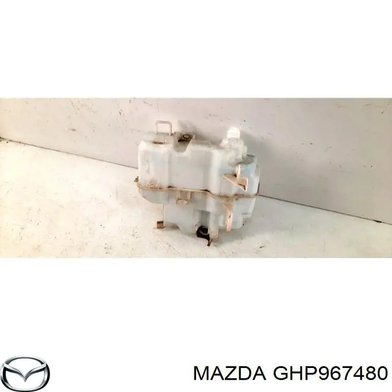 Бачок омивача GHP967480 Mazda