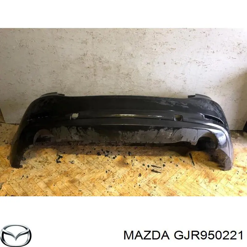 Купити GJR950221 Mazda Задній бампер