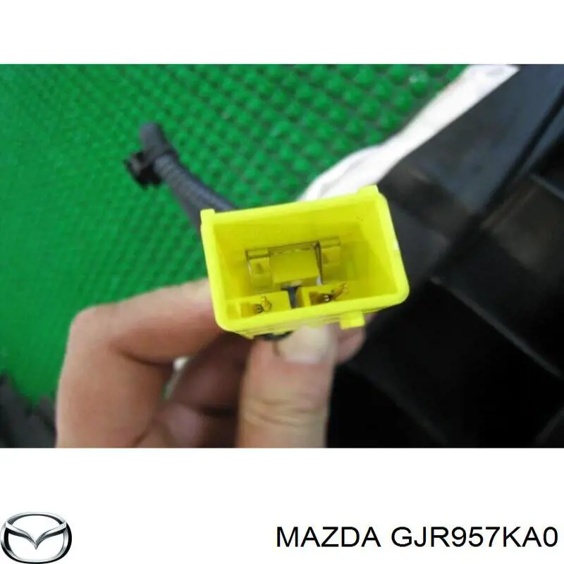  Mazda GJR957KA0 ціна, від 42.88 USD
