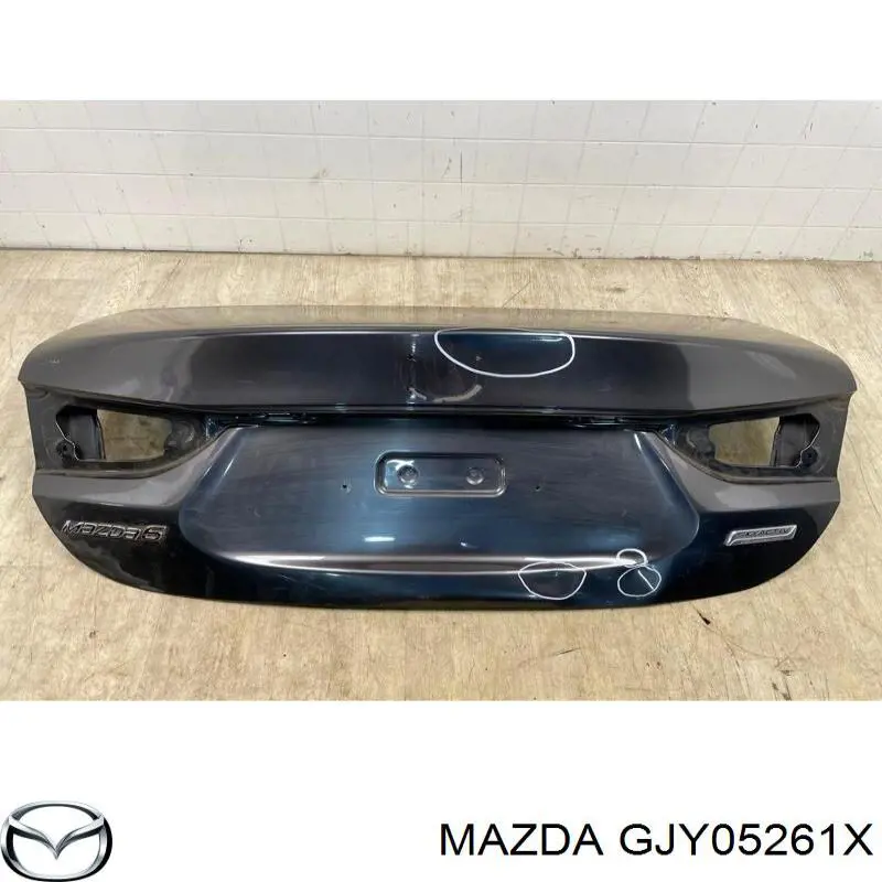 GJY05261X Mazda кришка багажника
