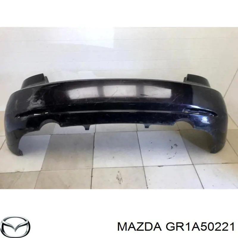 GR1A50221 Mazda бампер задній