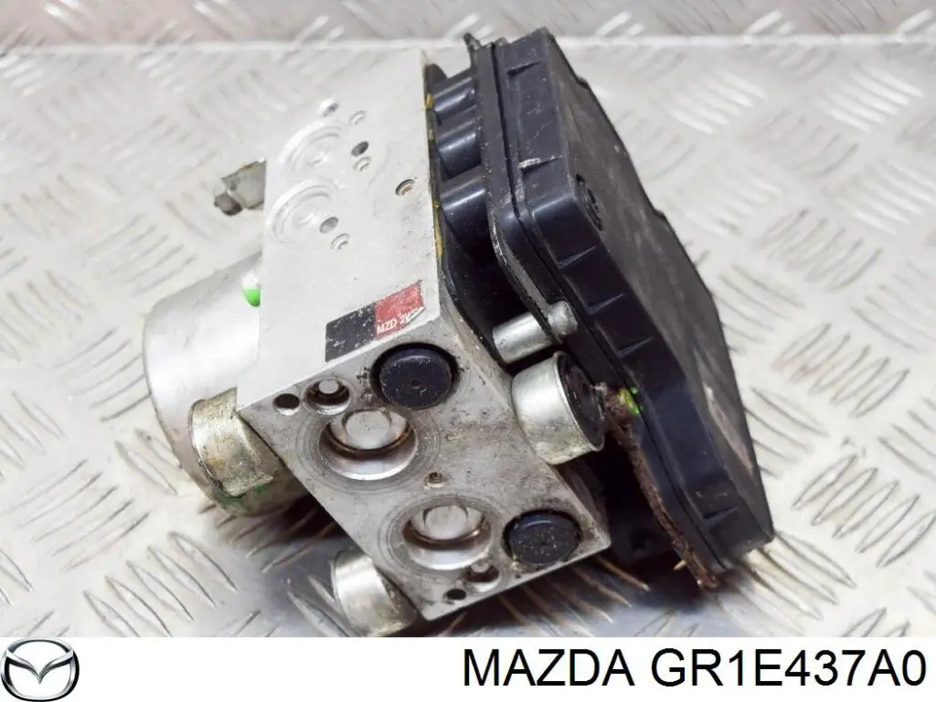 GR1E437A0 Mazda 