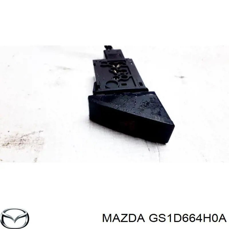Кнопка включення аварійної сигналізації Mazda GS1D664H0 ціна, від 7.04 USD