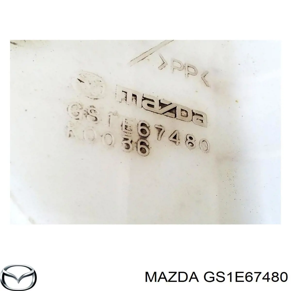 Бачок омивача лобового скла Mazda GS1E67480 ціна, від 28.18 USD