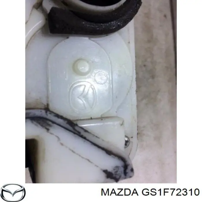 Замок задньої дверї, правої GS1F72310 Mazda