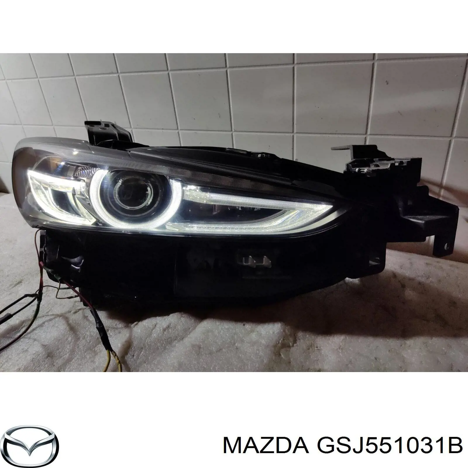Фара передня права Mazda GSJ551031B ціна, від 472.97 USD