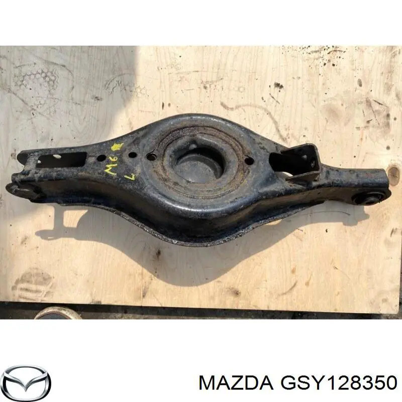 Важіль задньої підвіски нижній, лівий на Mazda 6 (GH)