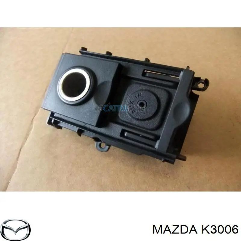 K3006 Mazda Решітка радіатора