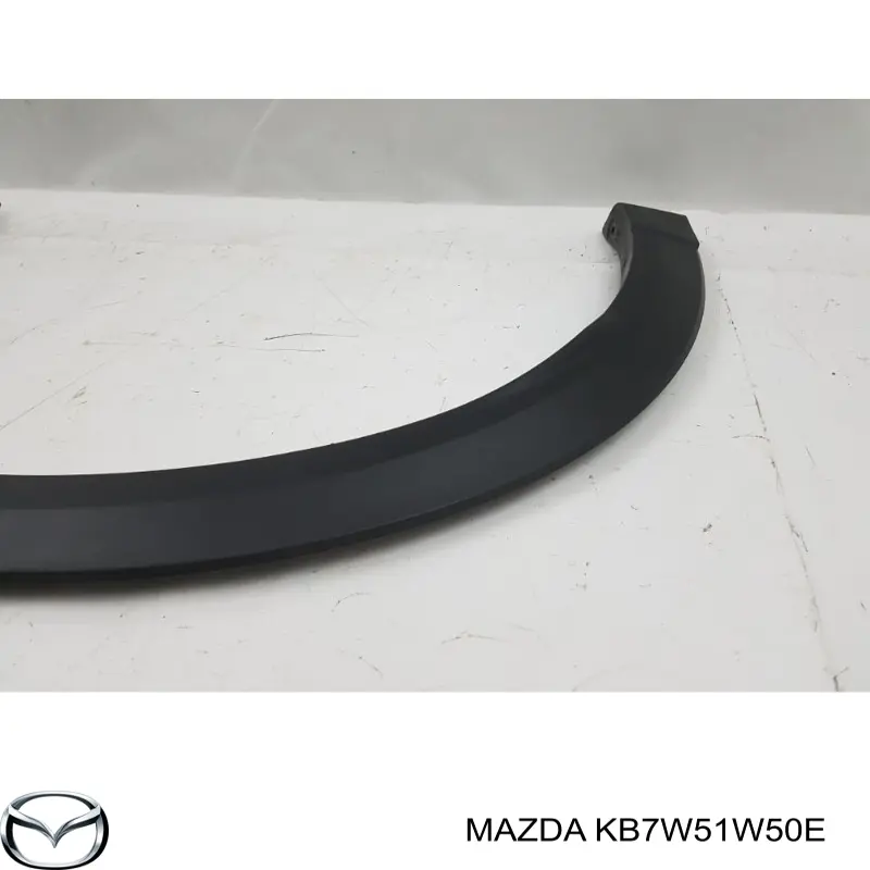 Розширювач заднього крила, правий KB7W51W50E Mazda