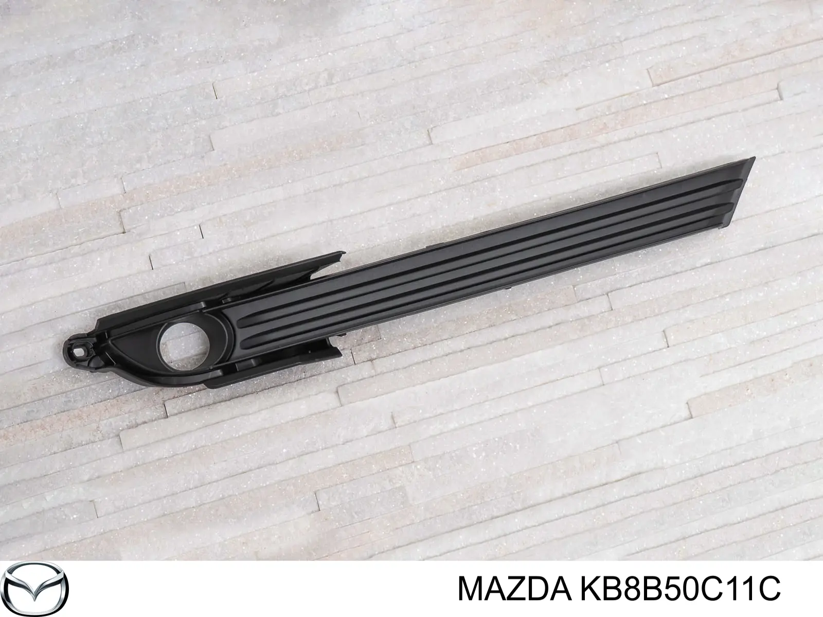 Решітка переднього бампера, права Mazda CX-5 (KF) (Мазда CX-5)
