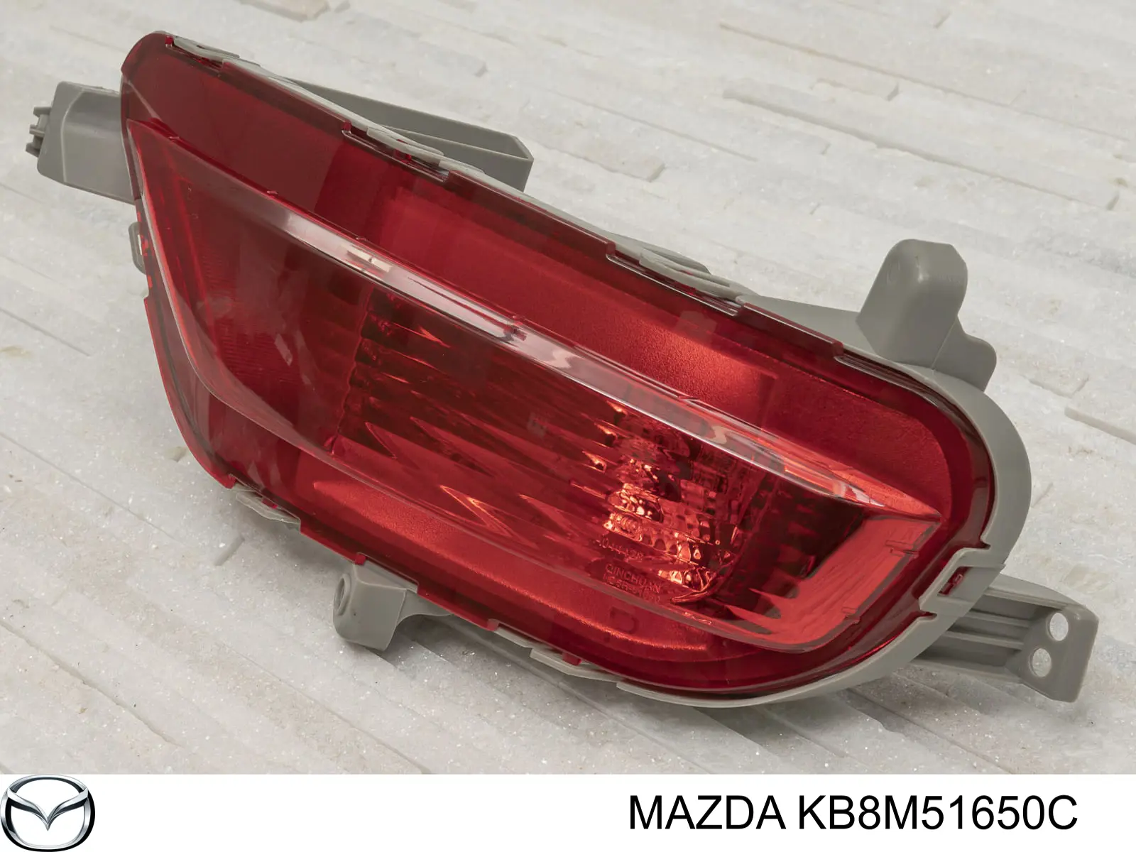 KB8M51650C Mazda Фара заднього бампера, правий