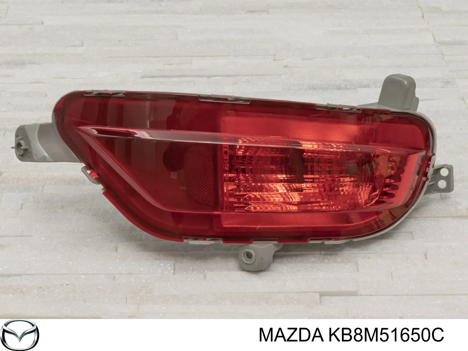 Ліхтар заднього бампера, правий KB8M51650C Mazda