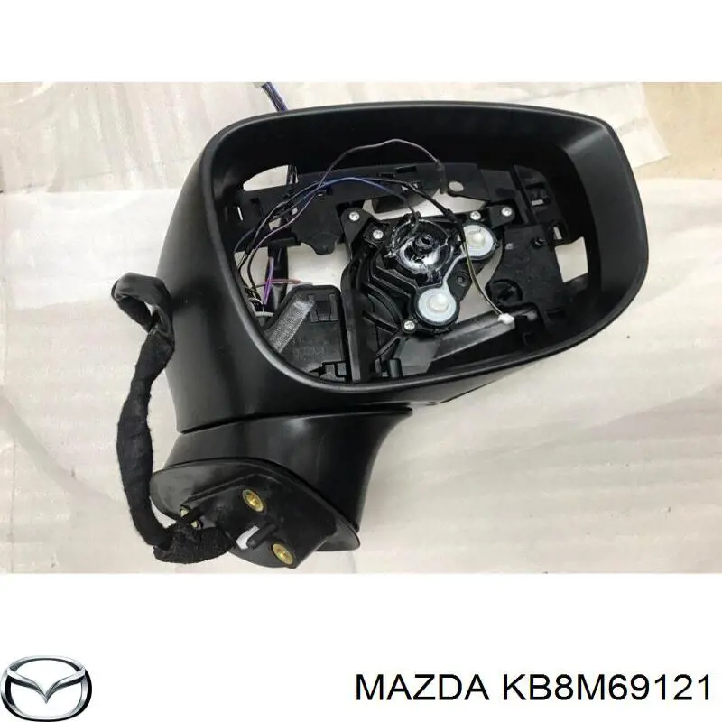 KB8M69121 Mazda 