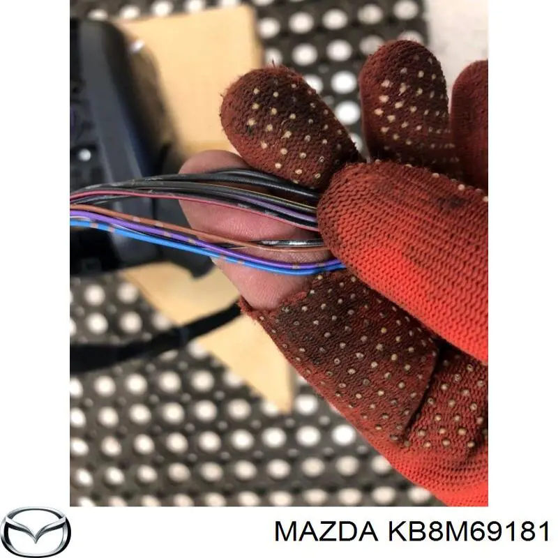 Купити KB8M69181 Mazda 