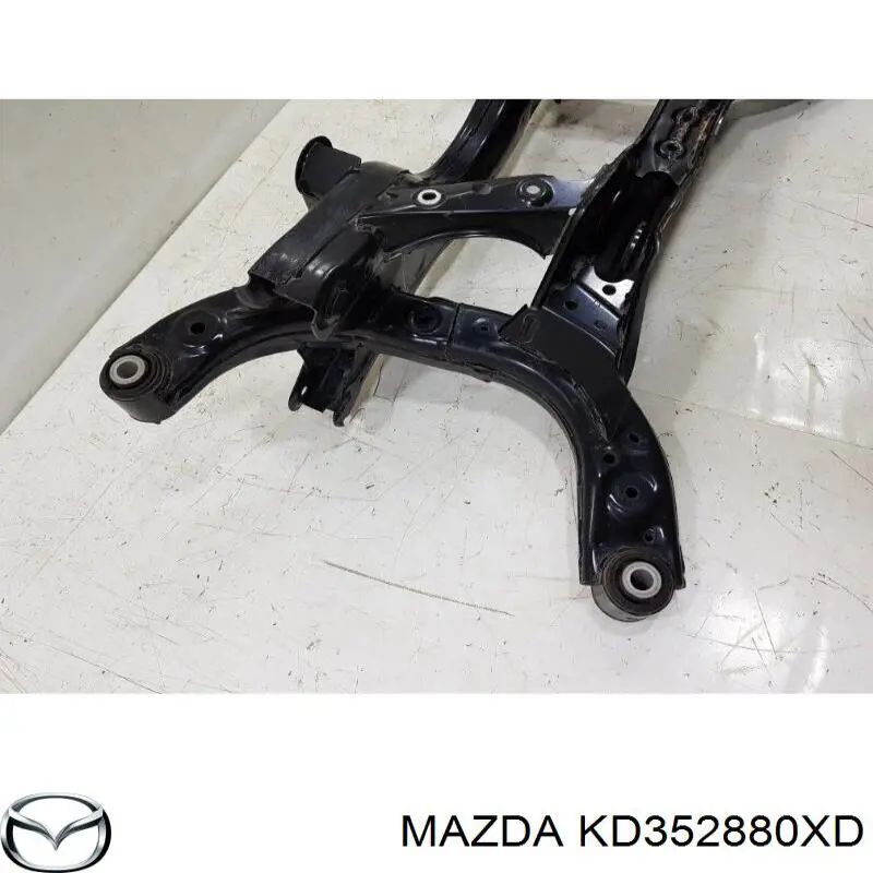 KD352880XD Mazda балка задньої підвіски, підрамник