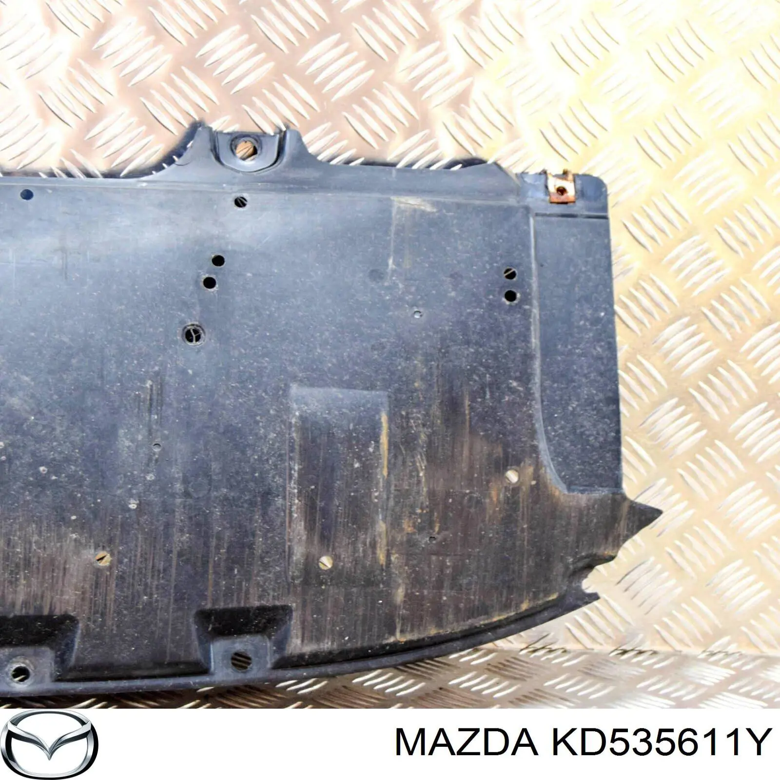 KD535611Y Mazda Обвіс бампера
