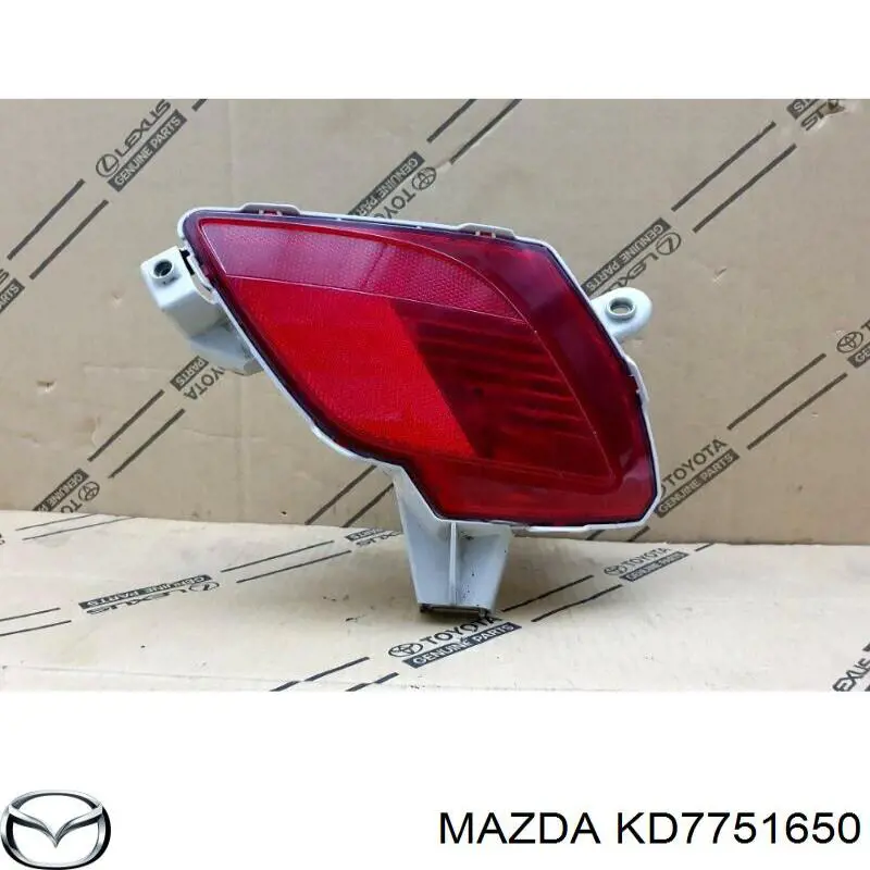 KD7751650 Mazda Фара задня, права