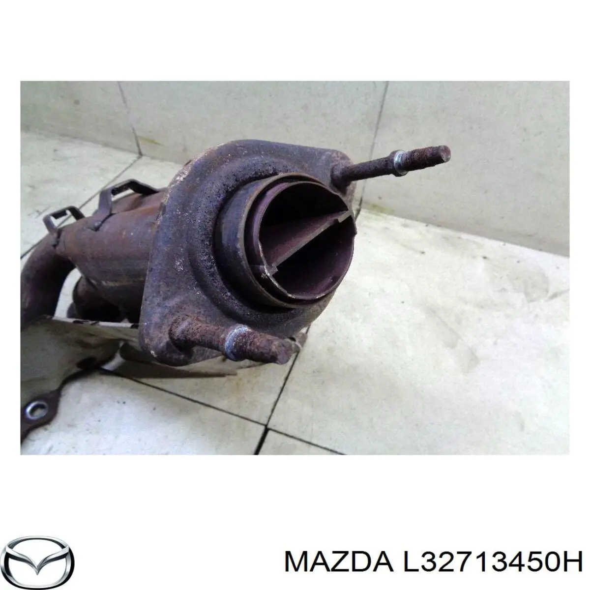 Газопроводи (колектор випускний) Mazda L32713450H ціна, від 32.02 USD