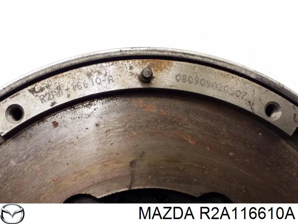 R2A116610A Mazda маховик двигуна
