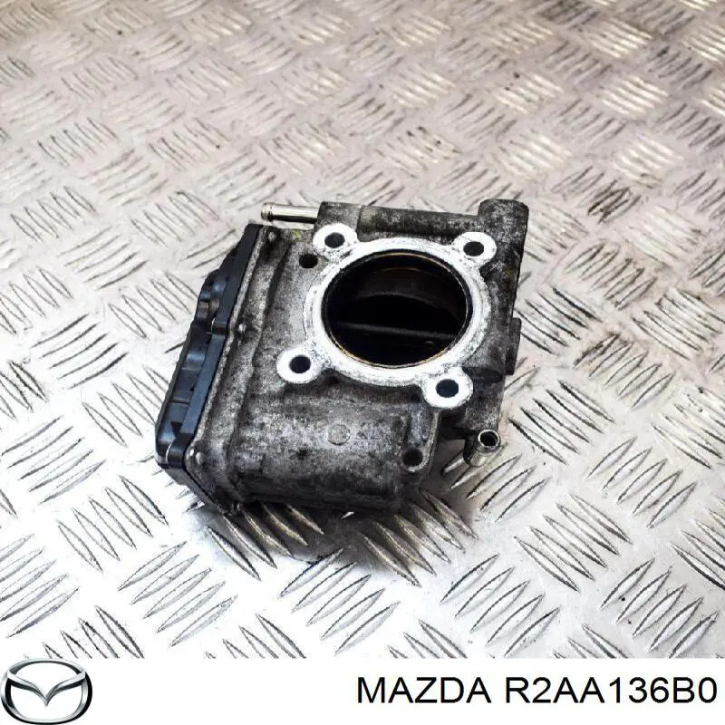 Блок дросельної заслінки Mazda R2AA136B0 ціна, від 19.31 USD