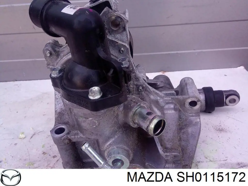 SH0115172 Mazda Кришка термостата