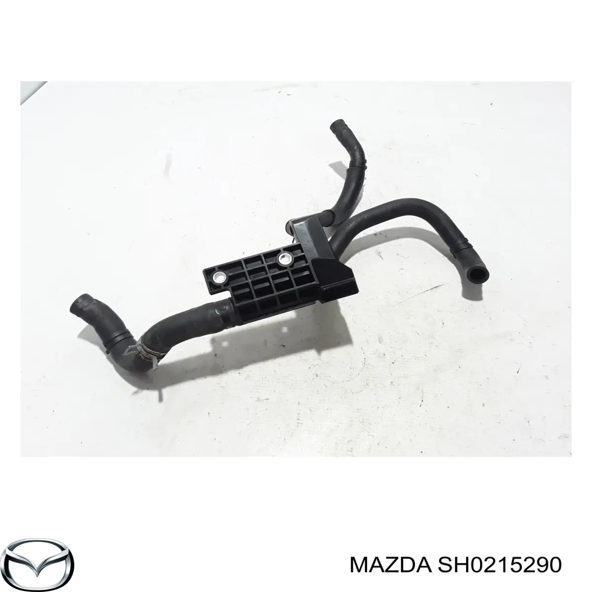 Фланець системи охолодження (трійник) Mazda 6 (GJ, GL) (Мазда 6)