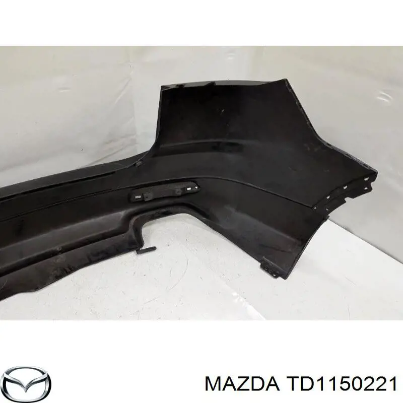 TD1150221 Mazda Буфер (бампер) задній