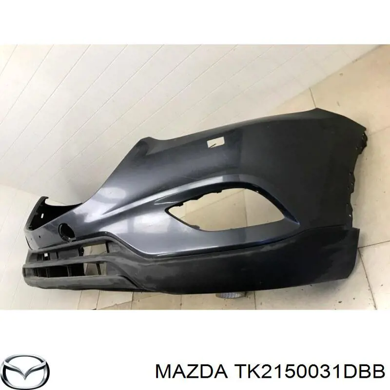 Передній бампер TK2150031DBB Mazda