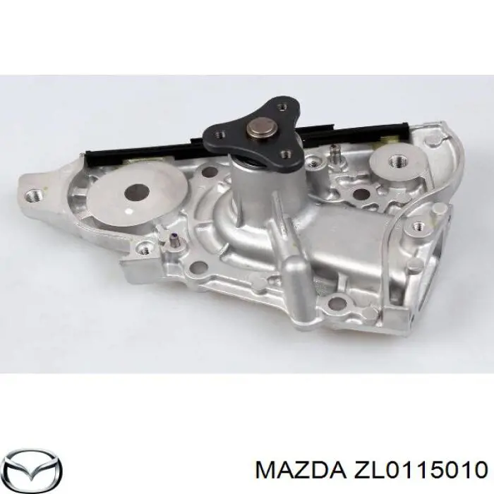 Купити ZL0115010 Mazda Насос охолоджуючої рідини