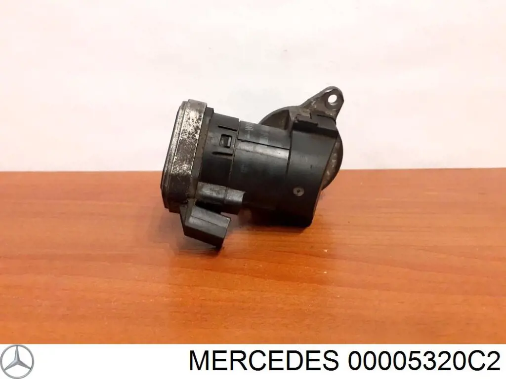 Клапан EGR Mercedes 00005320C2 ціна, від 63.34 USD