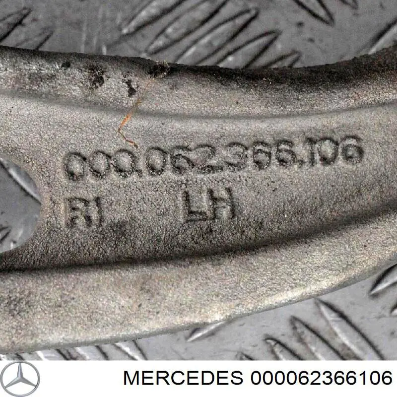 A000062366106 Mercedes 