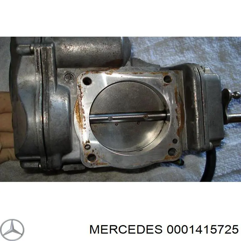 Блок дросельної заслінки Mercedes A0001415725 ціна, від 252.12 USD