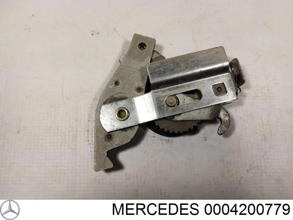 Mercedes A0004200779 ціна, від 2.48 USD